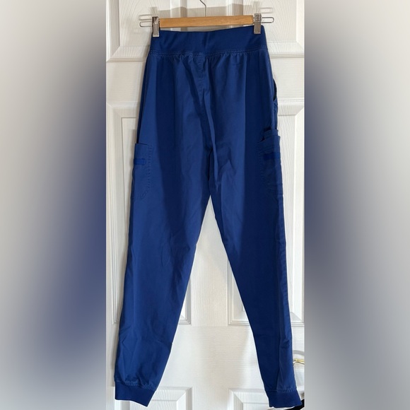 BUTTERSOFT Women’s XS ROYAL BLUE SCRUBS - Picture 3 of 5